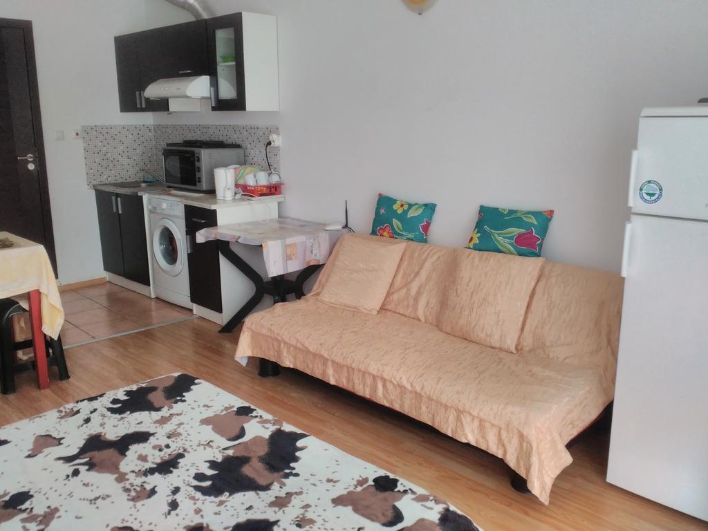 Sea Apartment Burgas Екстер'єр фото